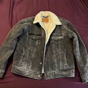 Levi's Black Jean Jacket with Sherpa Lining